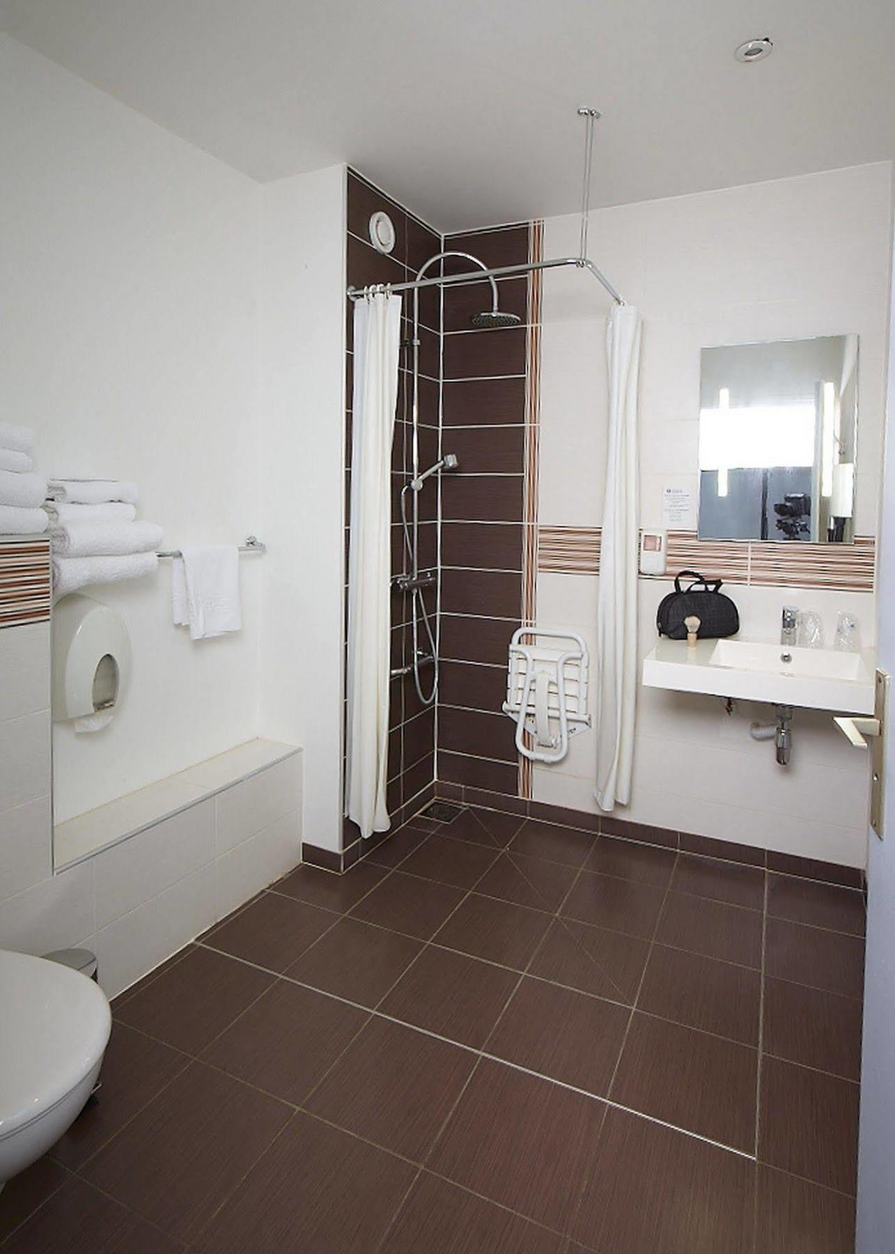 The Originals City, Hotel Continental, Poitiers Bagian luar foto